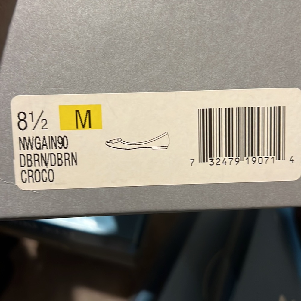 Nine West  Crocodile Leather Flats - Picture 4 of 4